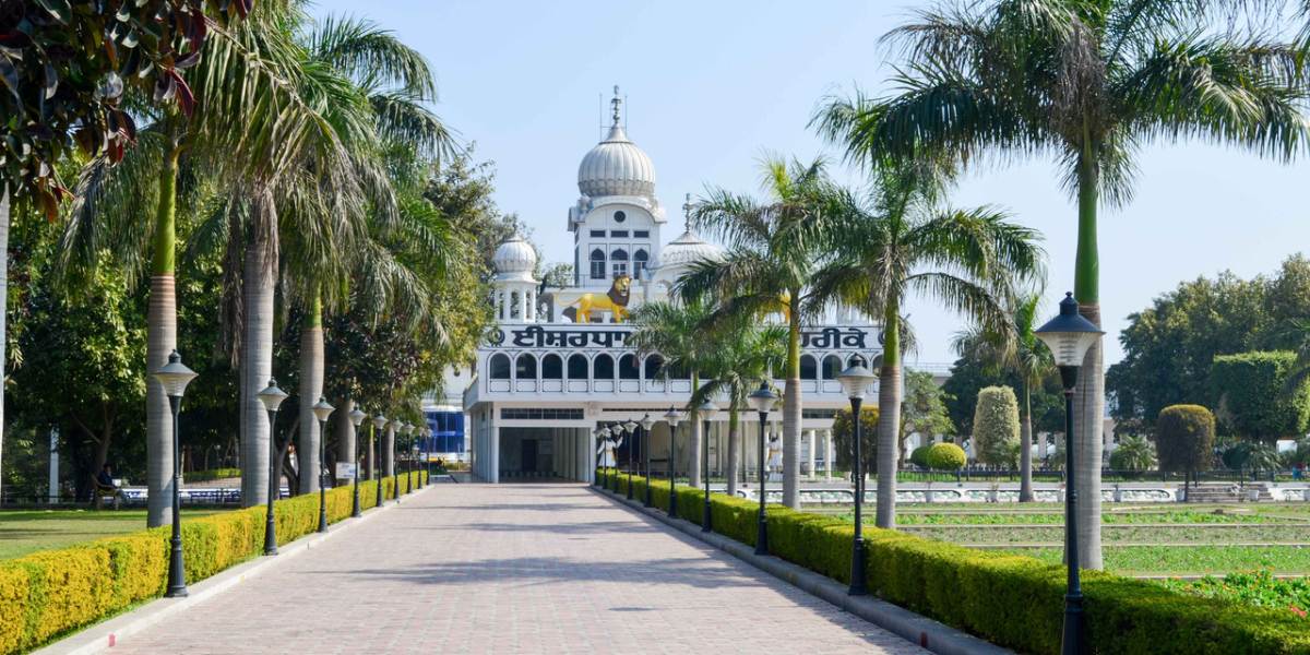 Amritsar Gurudwara Trail – Divine Spiritual Journey