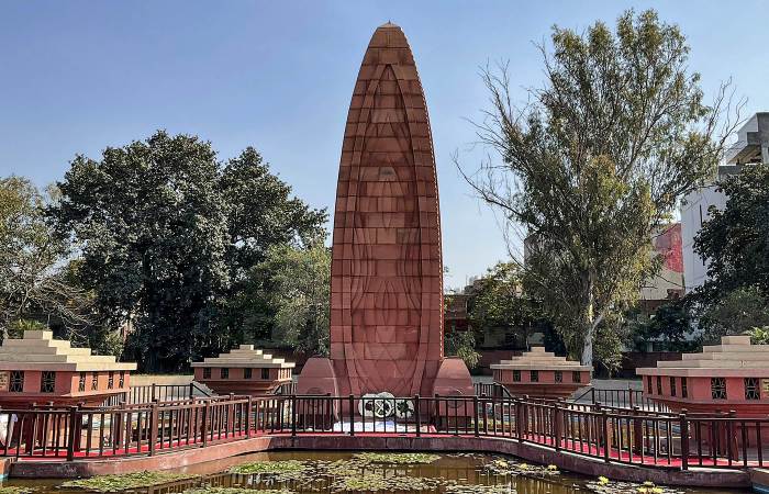 Amritsar Taxi Service