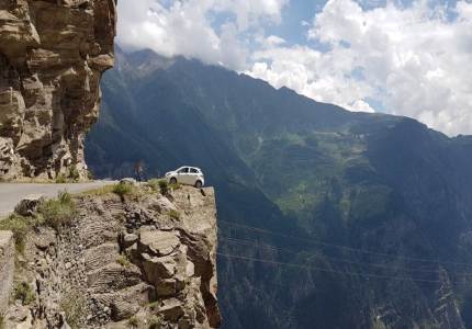 Himalayan Majesty: 9-Day Spiti Valley Adventure